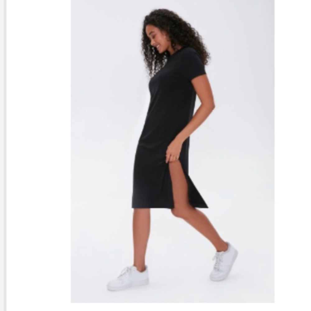 Forever 21 Leg-Slit T-Shirt Dress size S black